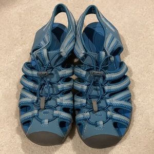 Croft and Barrow, blue outdoor shoes! Gently used